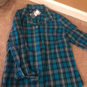 Women’s plaid shirt